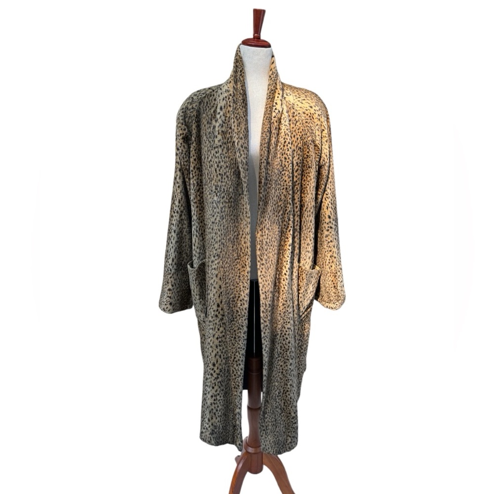 Women's Vintage Limited Express Marilyn Monroe
Cheetah Print Faux Fur Coat.‎